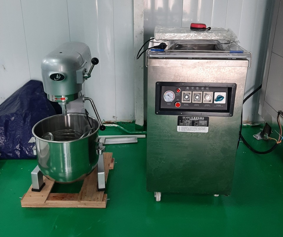 Giá bán máy đánh kem trứng LC-B30G
