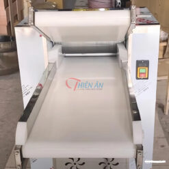 máy cán bột 1 chiều Thiên Ân dễ sử dụng