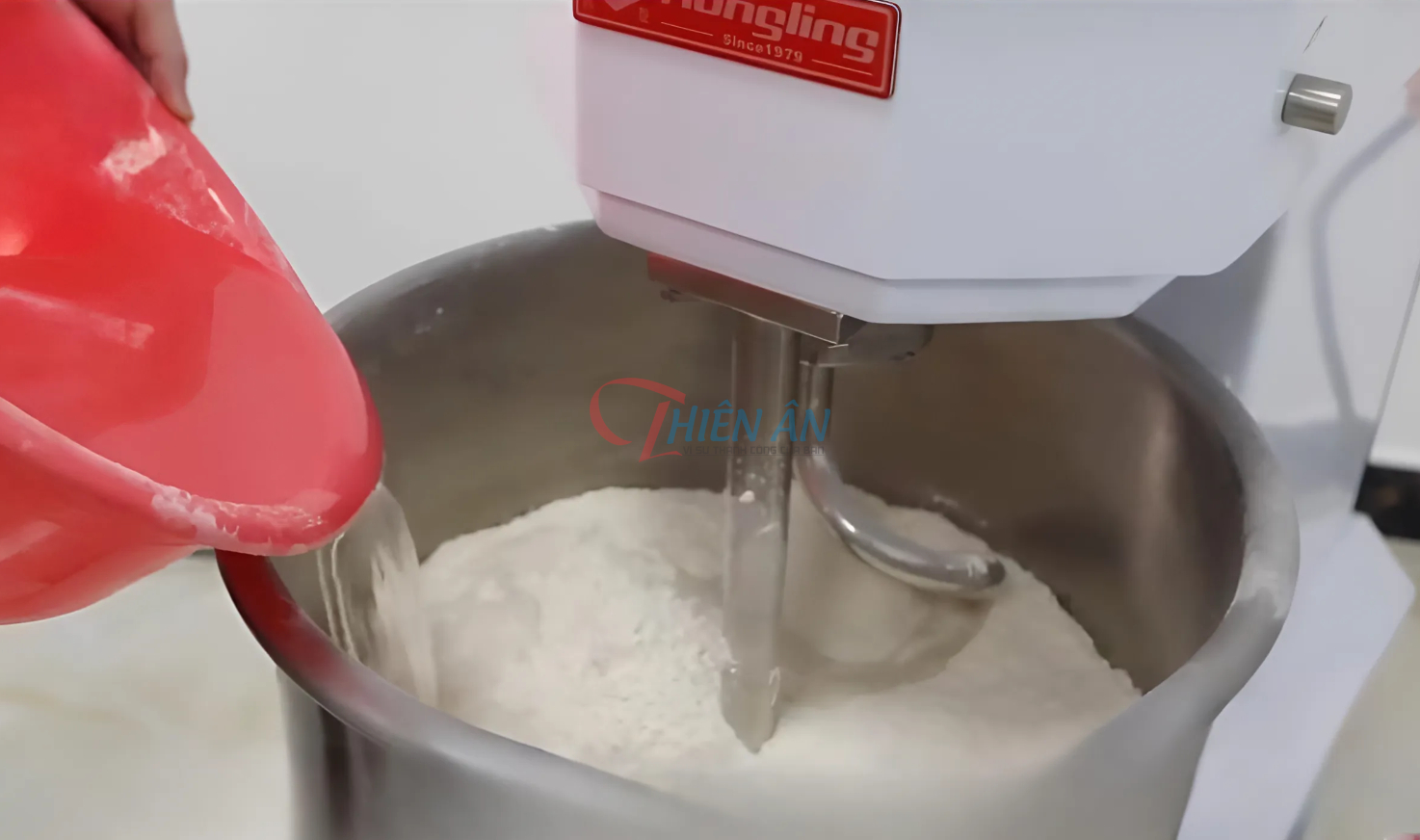 máy trộn bột mì 40 lít
