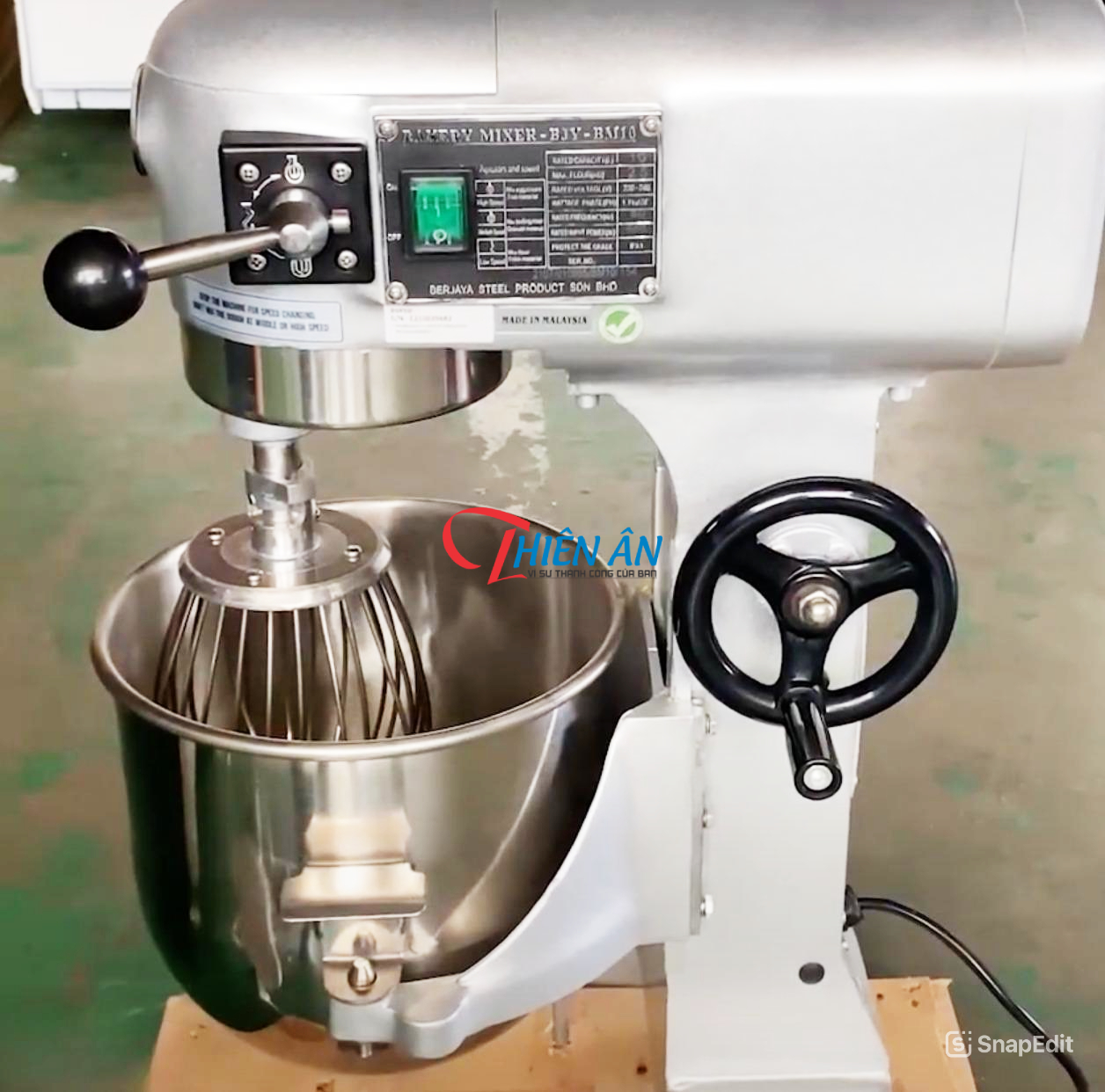 máy trộn bột Berjaya có thiết kế an toàn