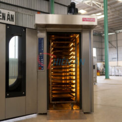 Bên trong lò nướng điện xoay 16 khay Hongling