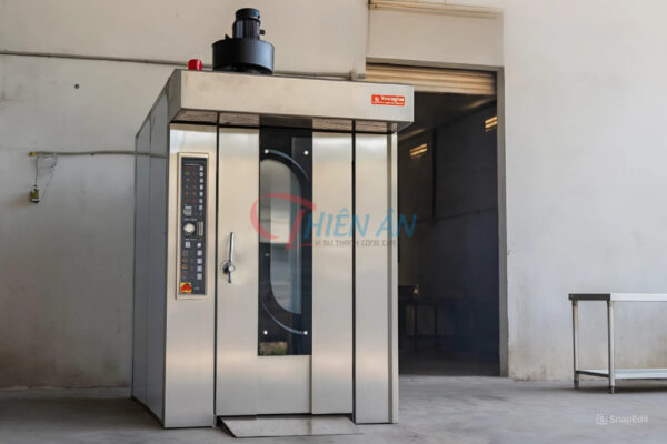 Lò nướng bánh mì xoay 32 khay Hongling HX-32D-01 tại kho của Máy thực phẩm Thiên Ân