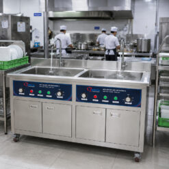 Máy rửa bát siêu âm TA1800+2 trong bếp công nghiệp