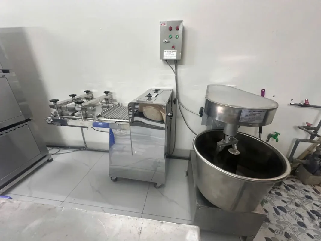 Máy trộn bột Enrich lắp đặt cho tiệm bánh tại Hà Nội